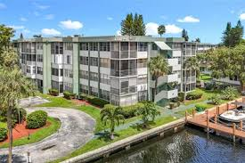 The Wategate Apartments and Yacht Club, Hollywood FL by Frank Smith