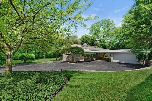 65 Lakewood Dr