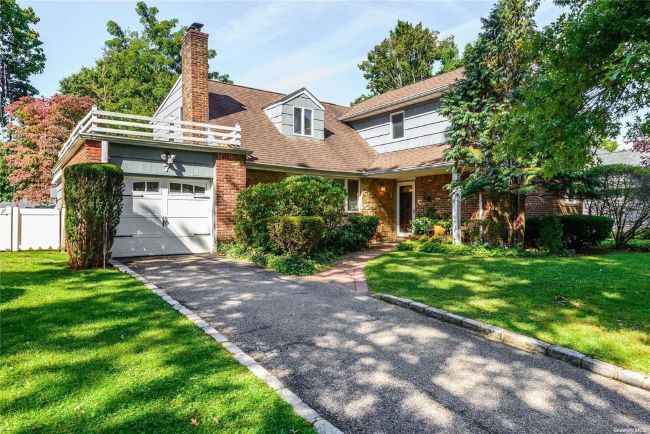 The Sheldon and Myrna Borus Renovation, Port Washington NY by Deby Reiser