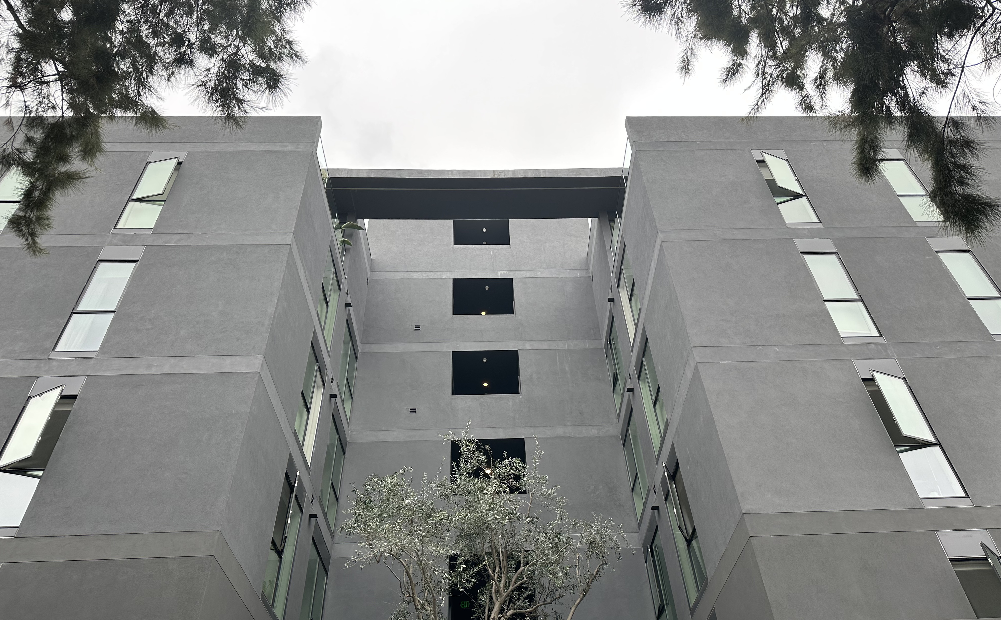 Frame.LA Apartments, Brett Woods & Joe Dangaran 2021  3.jpg