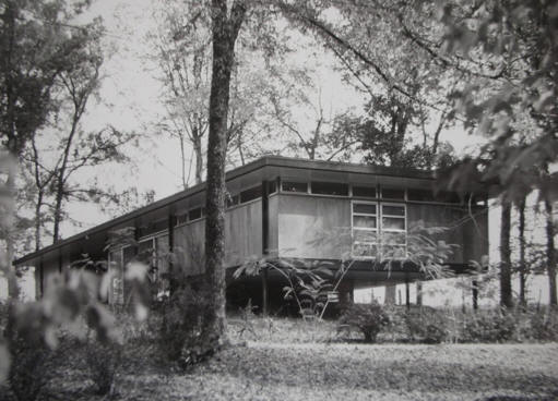 The Bill and Dartha Dennis House, Glasgow KY by Jack West